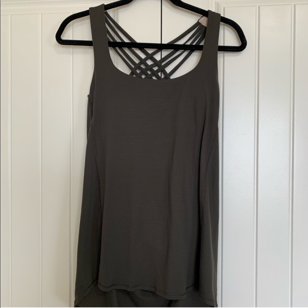 Lululemon tank top